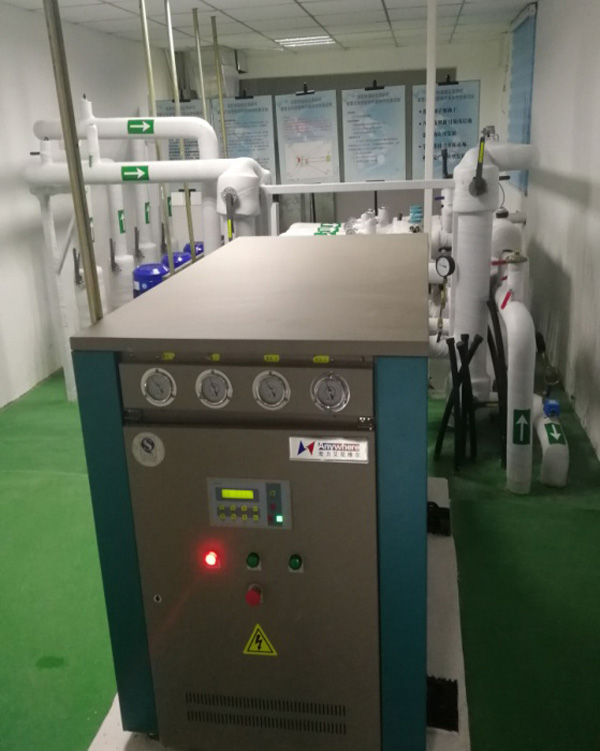 地源空氣源熱泵機(jī)房 地源空氣源熱泵機(jī)房